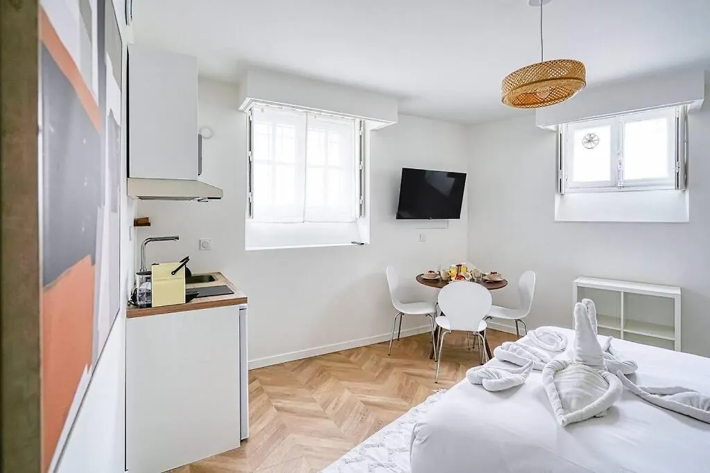 Apartment Studio Agreable Avenue Gourgaud Paris France