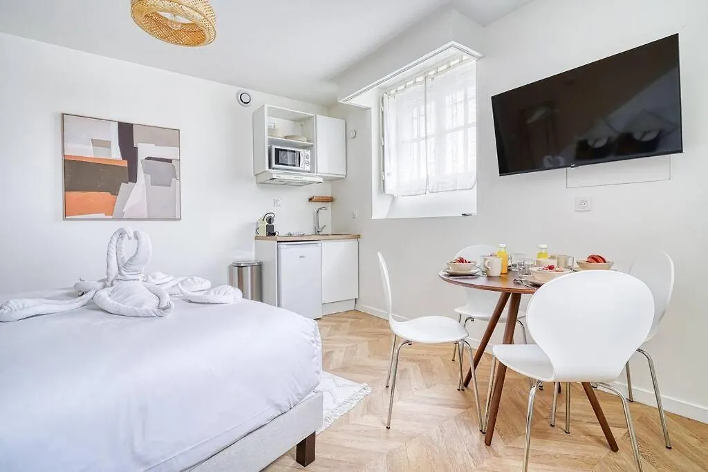 Studio Agreable Avenue Gourgaud Paris