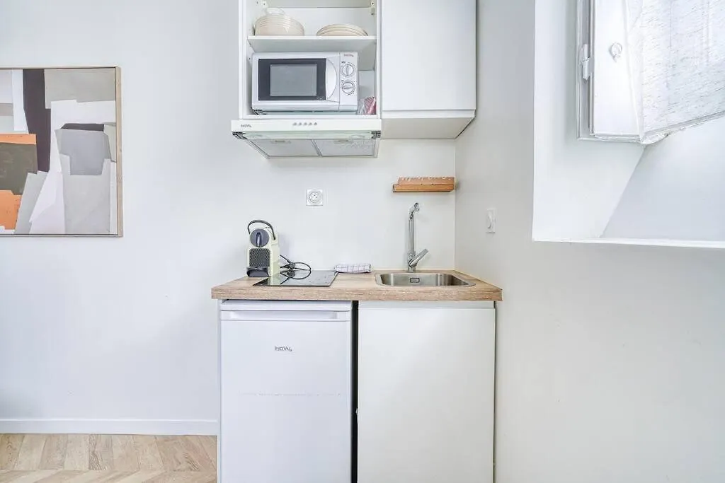 Studio Agreable Avenue Gourgaud Paris Apartment